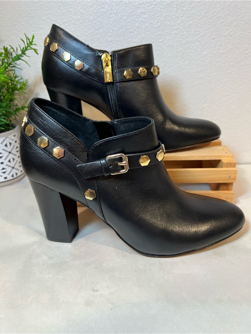 💥3/$50 Isola Black Genuine Leather Ankle Booties | Gold Studs | Size 8.5 | EUC
